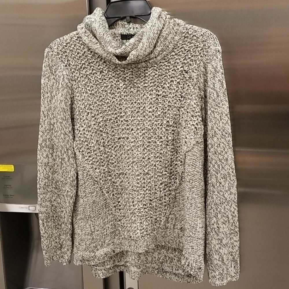 💕RDI💕 Long Sleeve Cowl Neck Pullover Sweater White Beach Medium